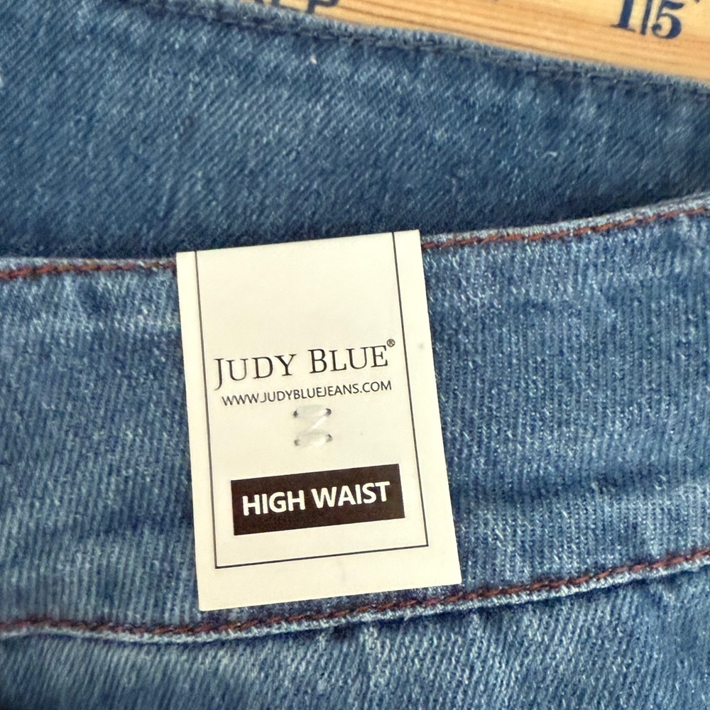 Judy Blue High Waist Button Fly Medium Wash Stretch Jeans - XL - Picture 3 of 11